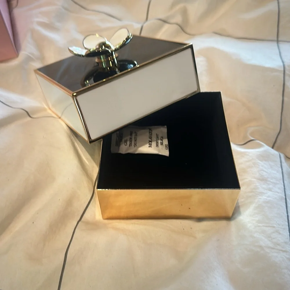 NWT kate spade box - Picture 2 of 3